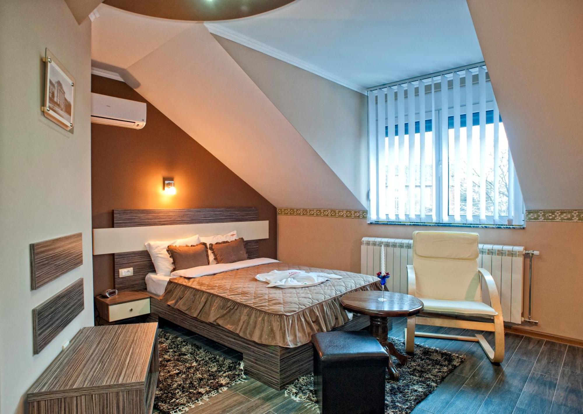 Garni Hotel Lama Крагуевац Екстериор снимка
