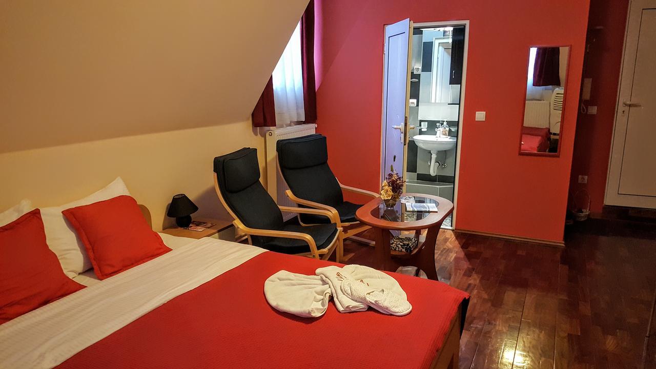 Garni Hotel Lama Крагуевац Екстериор снимка