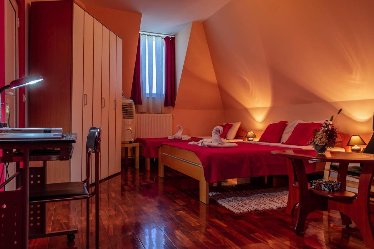 Garni Hotel Lama Крагуевац Екстериор снимка